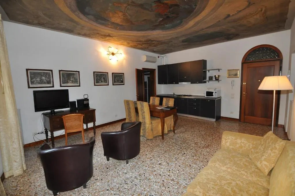 Casa Dei Pittori Venice Apartments