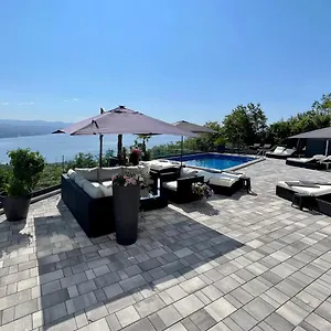 https://villa-white-pearl-haus-b-opatija-mit-pool.in-istria.net
